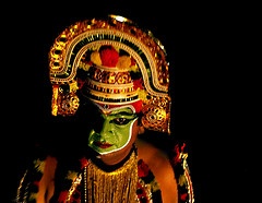 Ottamthullal, danza suggestiva del Kerala